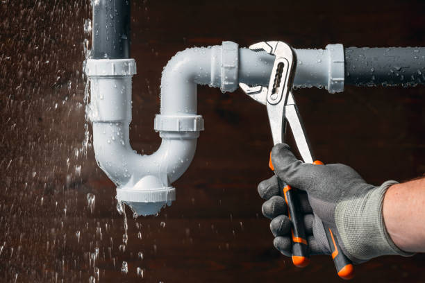 Professional Pipe Repair technician working in Romney, IN